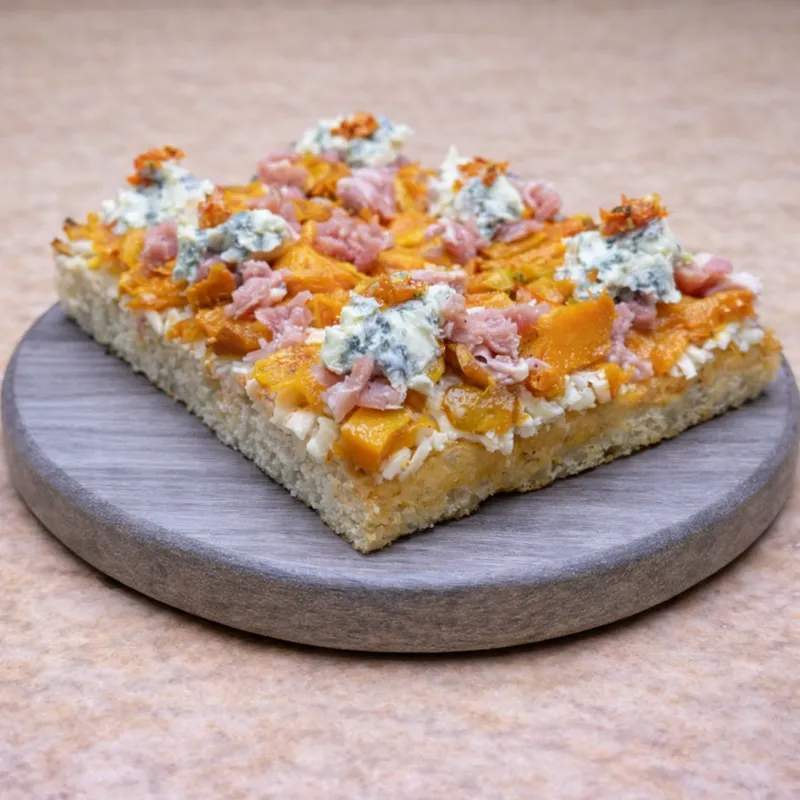 Zucca, Salsiccia, Gorgonzola e Salsa Piccante