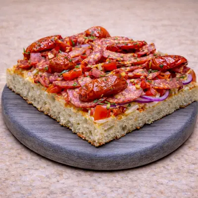 Piccante, Salamino, Cipolla, Pomodorini e Pomodori Secchi