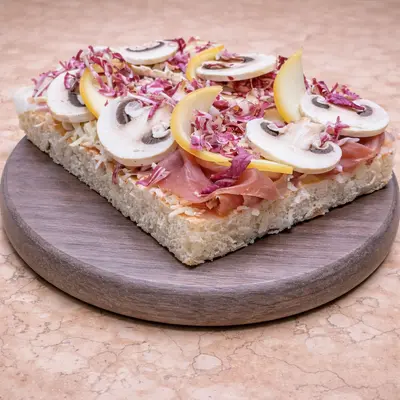 Speck, Scamorza, Radicchio, Funghi